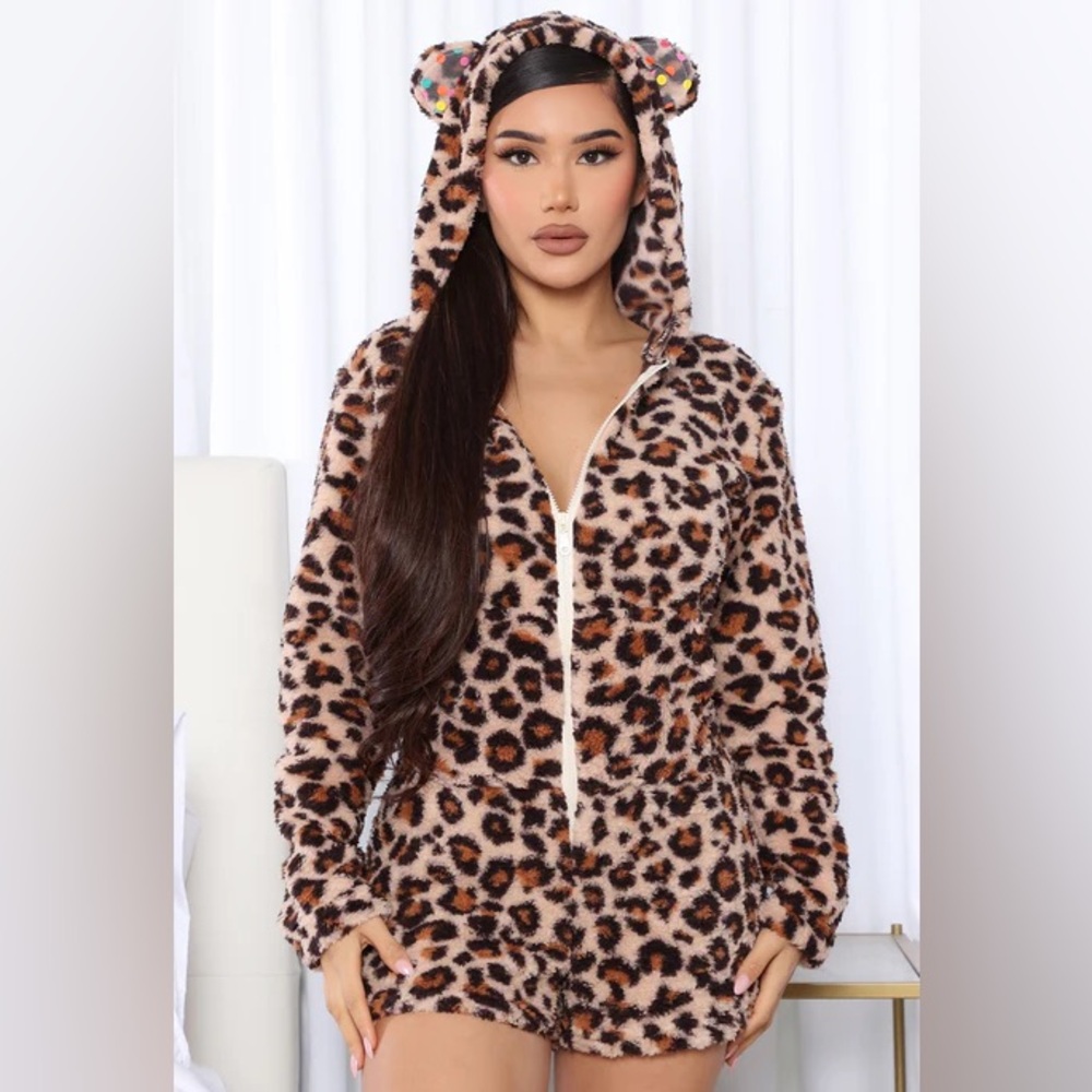 Fashion Nova Leopard Print Hooded Pajama Romper Zippered Onesie OSFM